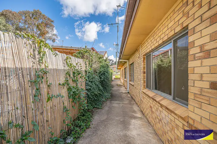 Third view of Homely semi-detached listing, 17 Rockvale Road, Armidale NSW 2350