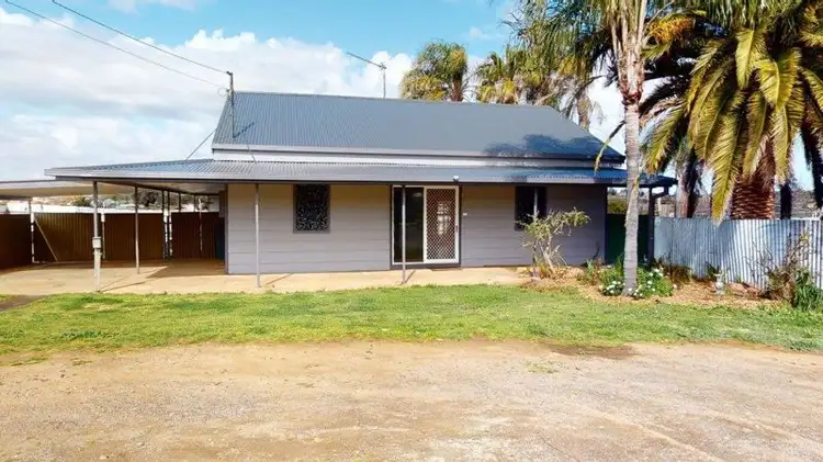 20 Castle Street, Junee NSW 2663