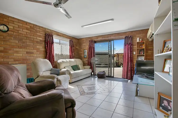 6/4 Leonard Street, Southside QLD 4570