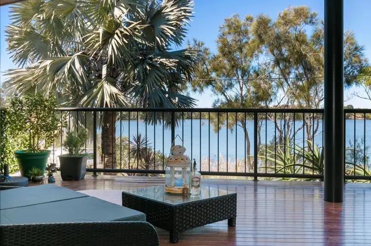 7 Wommin Lake Cres, Fingal Head NSW 2487