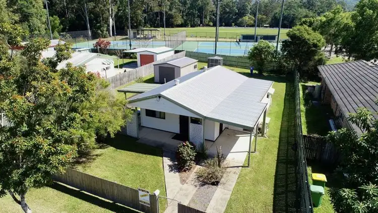 8 Illing Court, Landsborough QLD 4550