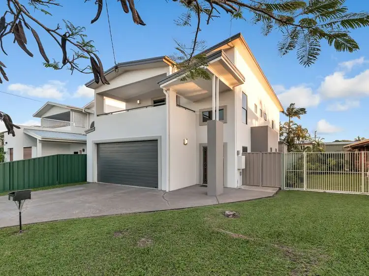 11 Garnet Street, Scarborough QLD 4020