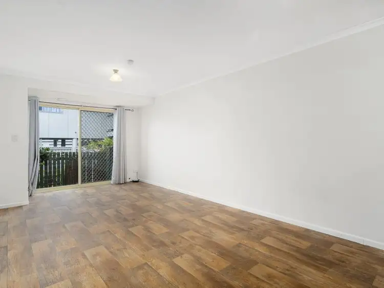 Third view of Homely townhouse listing, 3/335 Anzac Avenue, Kippa-ring QLD 4021