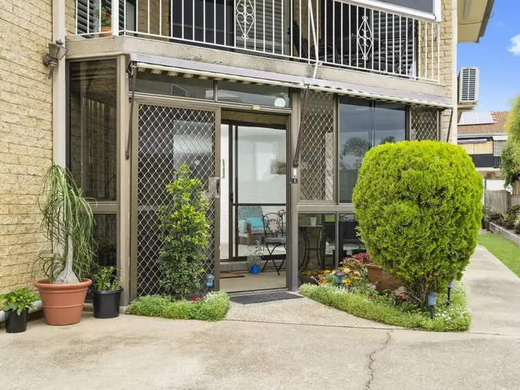 1/96 Oxley Avenue, Woody Point QLD 4019