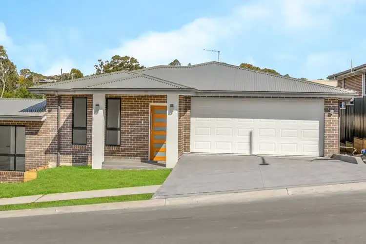8 Critchley Street, Campbelltown NSW 2560