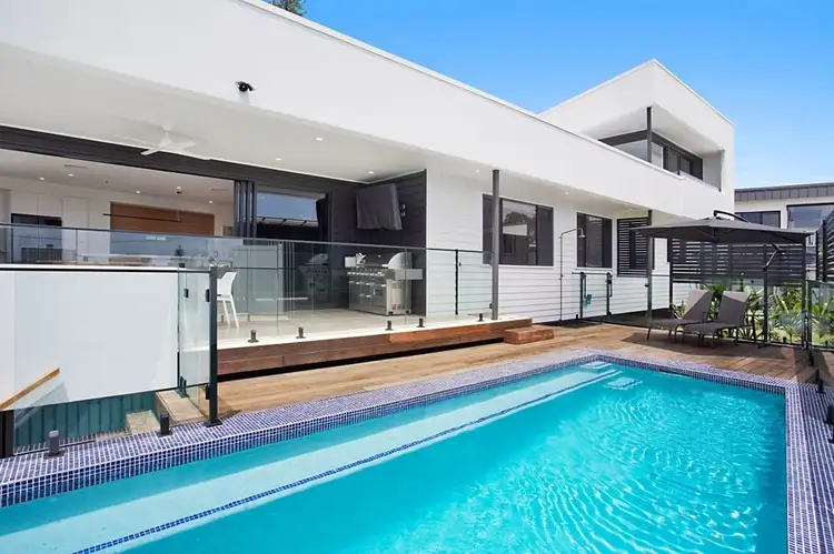 85 Garrick Street, Coolangatta QLD 4225