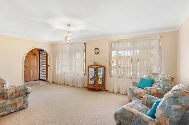 Second view of Homely house listing, 7 Links Avenue, Tamworth NSW 2340