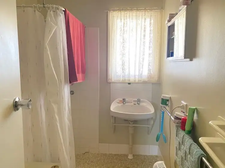 Fifth view of Homely house listing, 27 Plover Court, Murray Bridge SA 5253