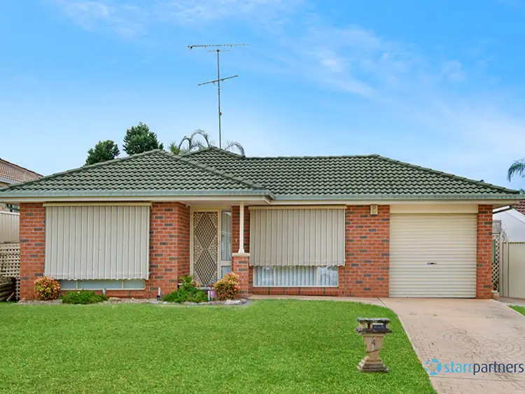 4 Baynton Place, St Helens Park NSW 2560