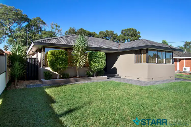 6 Woodview Road, Oxley Park NSW 2760