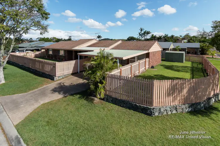 2 Rhuddlan Street, Carindale QLD 4152