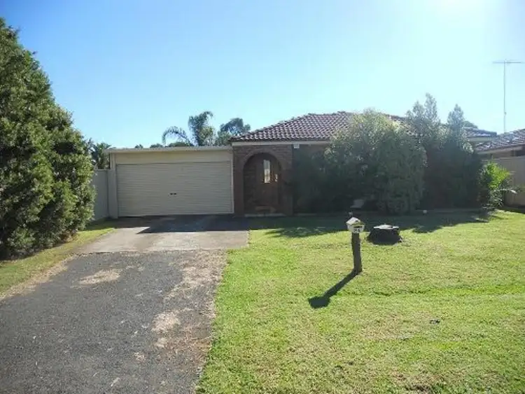 35 Madison  Cct, St Clair NSW 2759