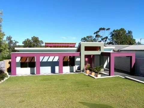 14 Crookhaven Drive, Greenwell Point NSW 2540