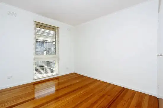 Sixth view of Homely unit listing, 4/17 Lucerne Avenue, Mornington VIC 3931