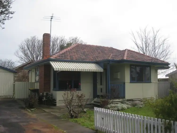 4 Ausden Street, Carey Park WA 6230