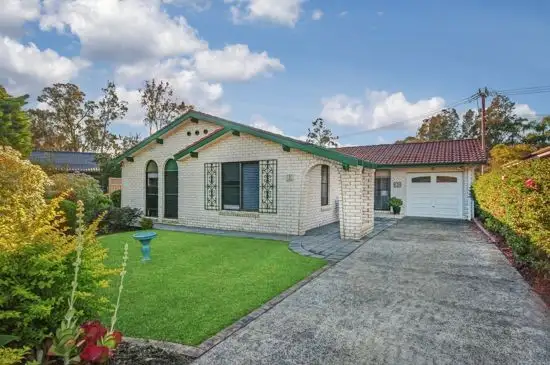 3 Costa Close, Green Point NSW 2251