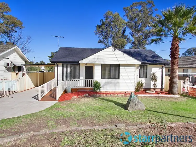 17 Bulolo Drive, Whalan NSW 2770