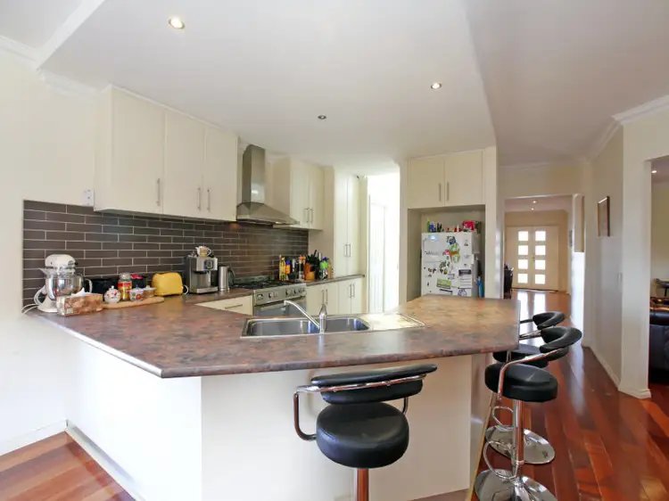 Second view of Homely house listing, 8 Windsor Rise, Sunbury VIC 3429