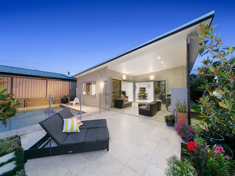 9 Lilly Lane, Birkdale QLD 4159