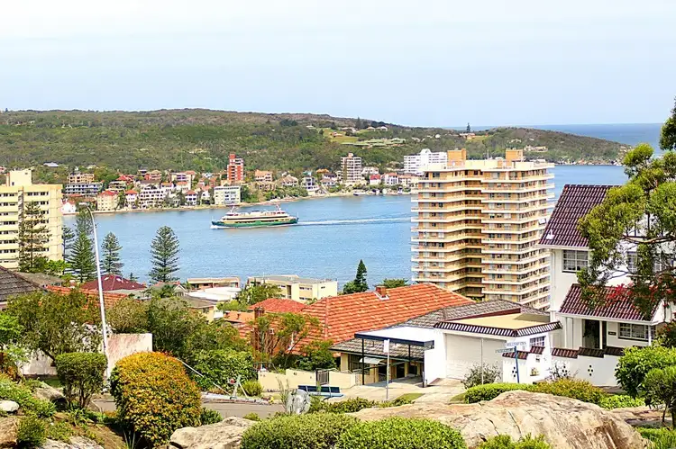 1a/10 Hilltop Crescent, Fairlight NSW 2094