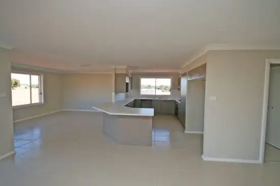 Third view of Homely house listing, 8 Kingfisher Drive, Tamworth NSW 2340