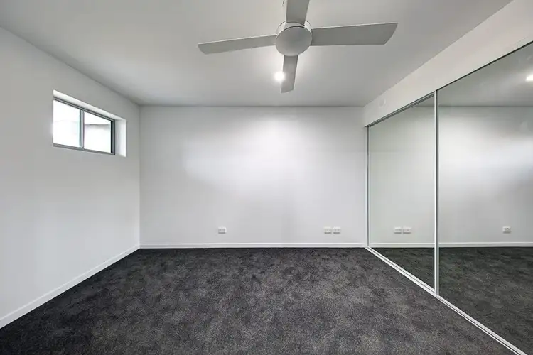 Sixth view of Homely unit listing, 1/12 Selborne Street, Mount Gravatt QLD 4122
