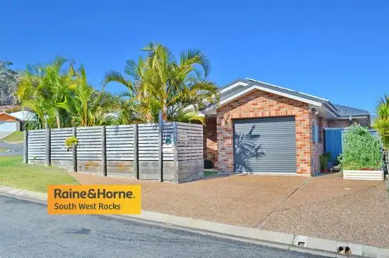 50 Dennis Crescent, South West Rocks NSW 2431