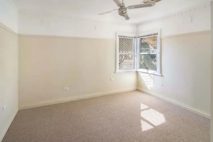 Sixth view of Homely house listing, 8 Hillvue Road, South Tamworth NSW 2340