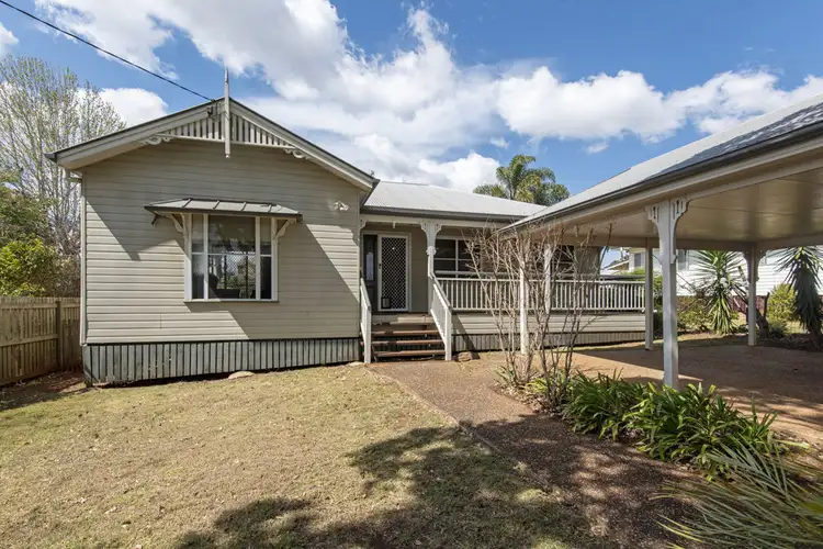 12 Gladstone Street, Newtown QLD 4350