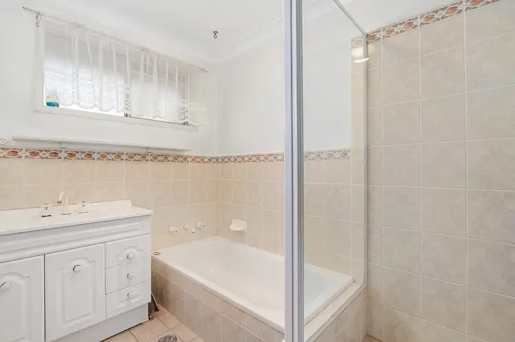 Fifth view of Homely house listing, 5 Higgins Lane, Tamworth NSW 2340