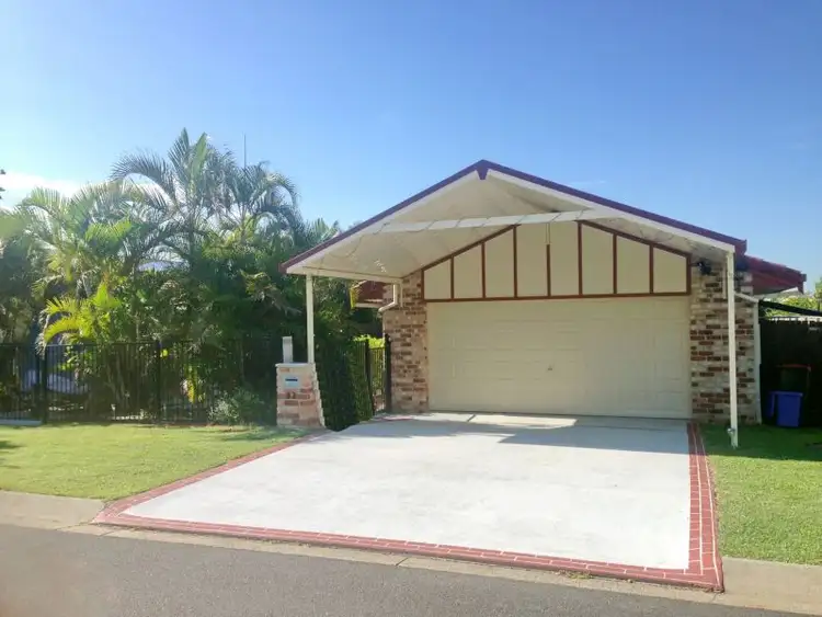 Second view of Homely house listing, 32 Samantha Street, Wynnum West QLD 4178