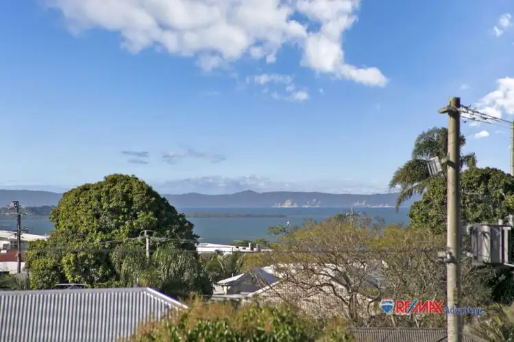 11 Preston Road, Manly QLD 4179