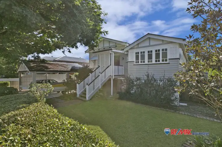 12 Carlton Tce, Wynnum QLD 4178