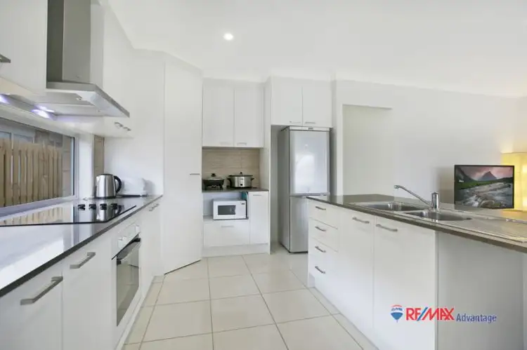 29 Boxgrove Ave, Wynnum QLD 4178
