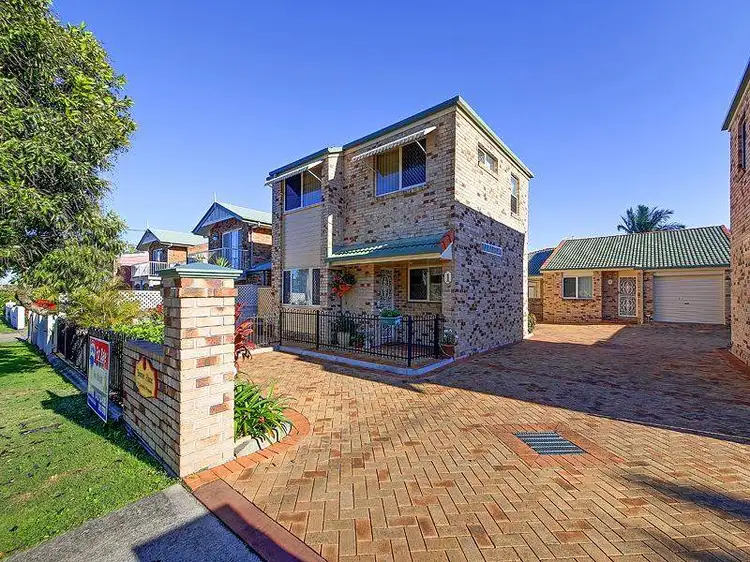 Second view of Homely townhouse listing, 1/91 Charlotte St, Wynnum QLD 4178