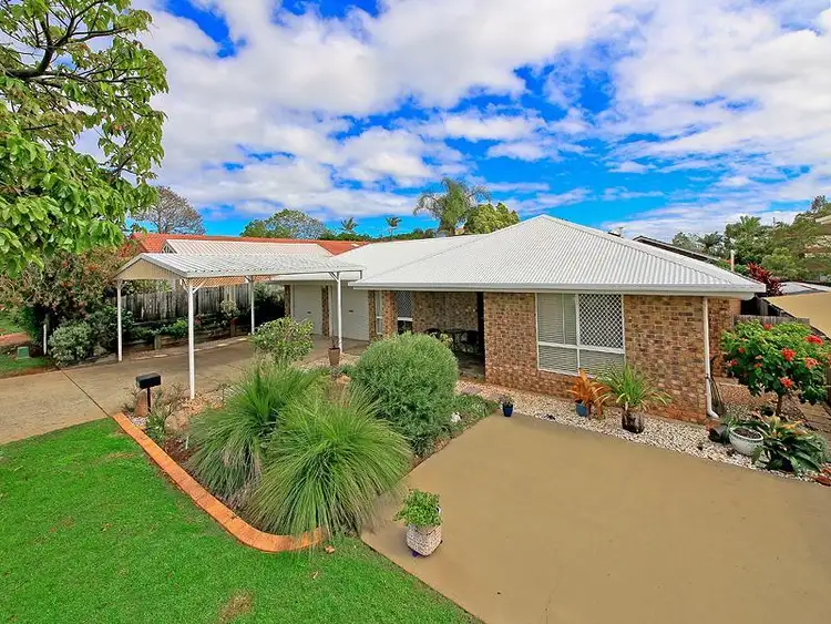 4 Senga St, Manly West QLD 4179