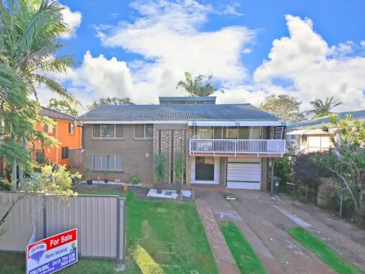 255 Wondall  Rd, Wynnum West QLD 4178