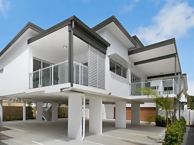 15 Fox St, Wynnum QLD 4178