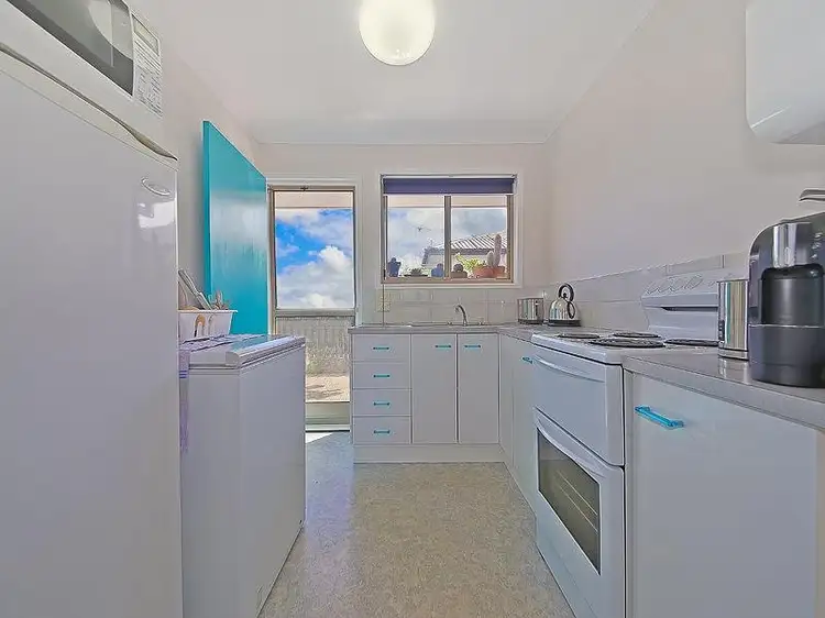 Fourth view of Homely unit listing, 2/18 Ronald St, Wynnum QLD 4178
