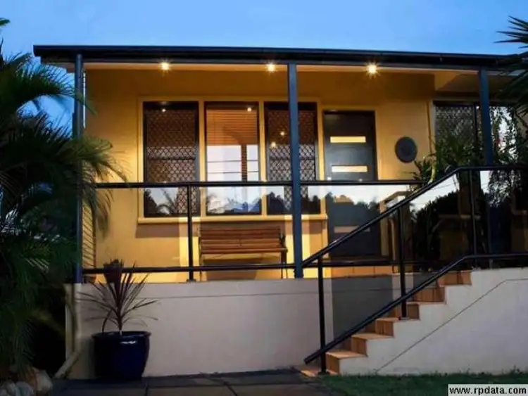 92 Empire  Ave, Manly West QLD 4179