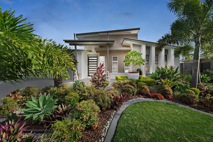 5 Columba Place, Pelican Waters QLD 4551