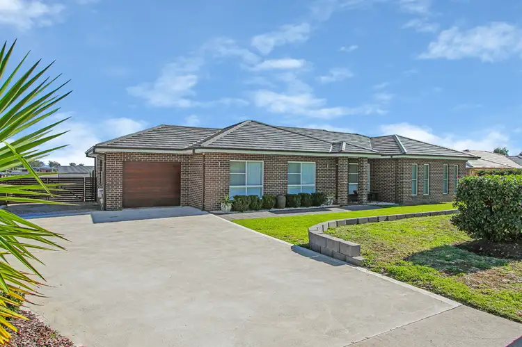 7 Windmill Drive, Tamworth NSW 2340