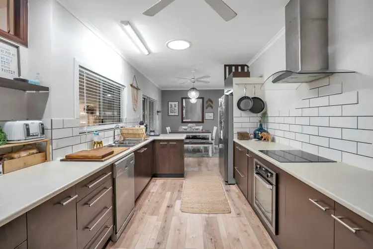 5 Lady Penrhyn Close, Bentley Park QLD 4869