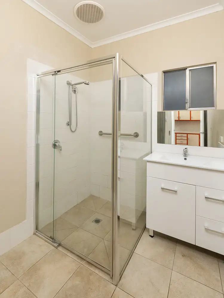 Sixth view of Homely house listing, 2 Alma Avenue, Murray Bridge SA 5253