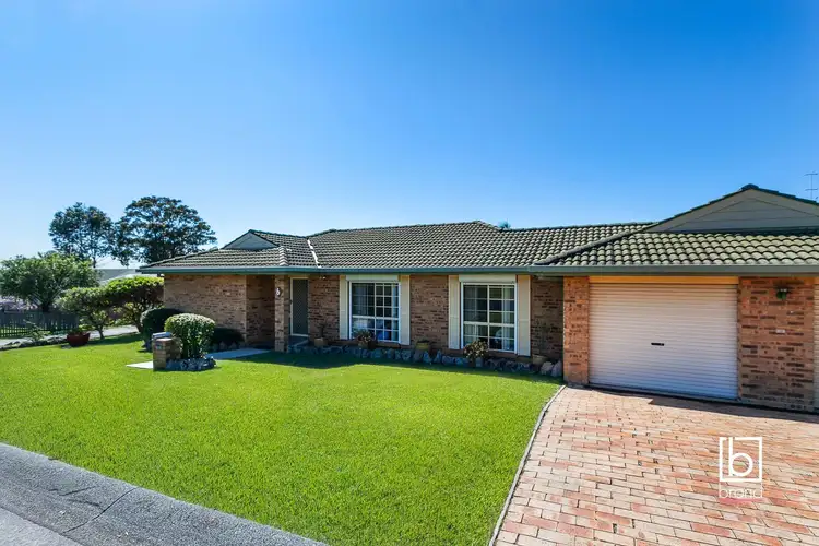 2/2 Holly Close, Lake Haven NSW 2263