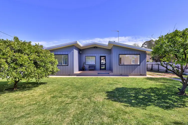 214 Victoria St, Deniliquin NSW 2710