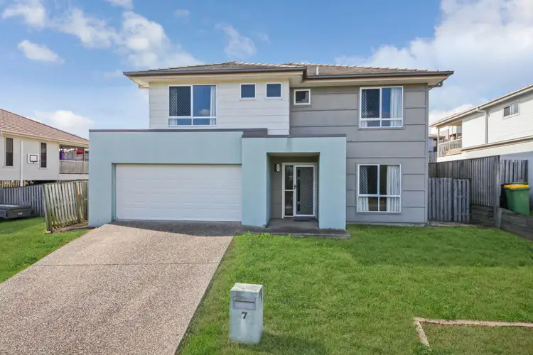 7 McNamara Place, Redbank Plains QLD 4301