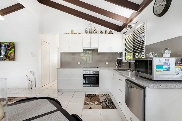 Sixth view of Homely house listing, 2 Carmel Court, Kallangur QLD 4503