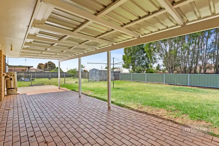 370 West Street, Kearneys Spring QLD 4350