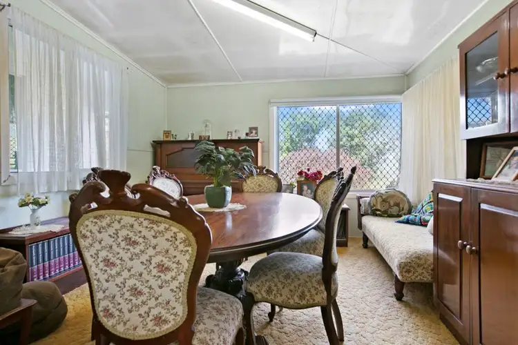 1350 Bruce Highway, Bells Bridge QLD 4570